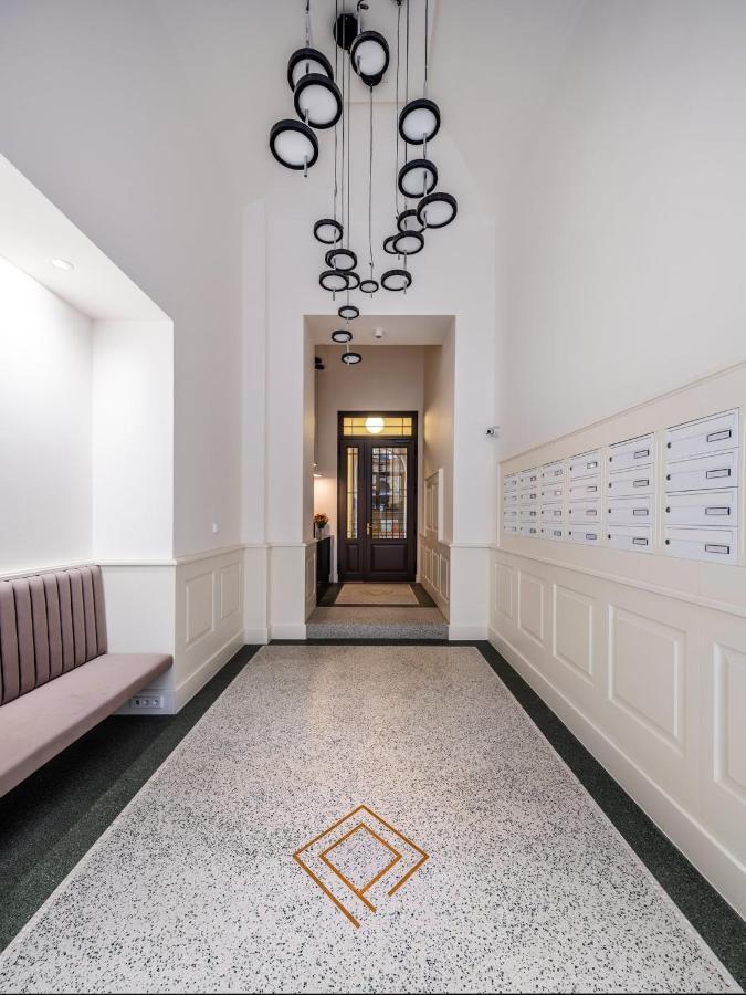 Luxury Apartment In The Centre Prag Exteriör bild